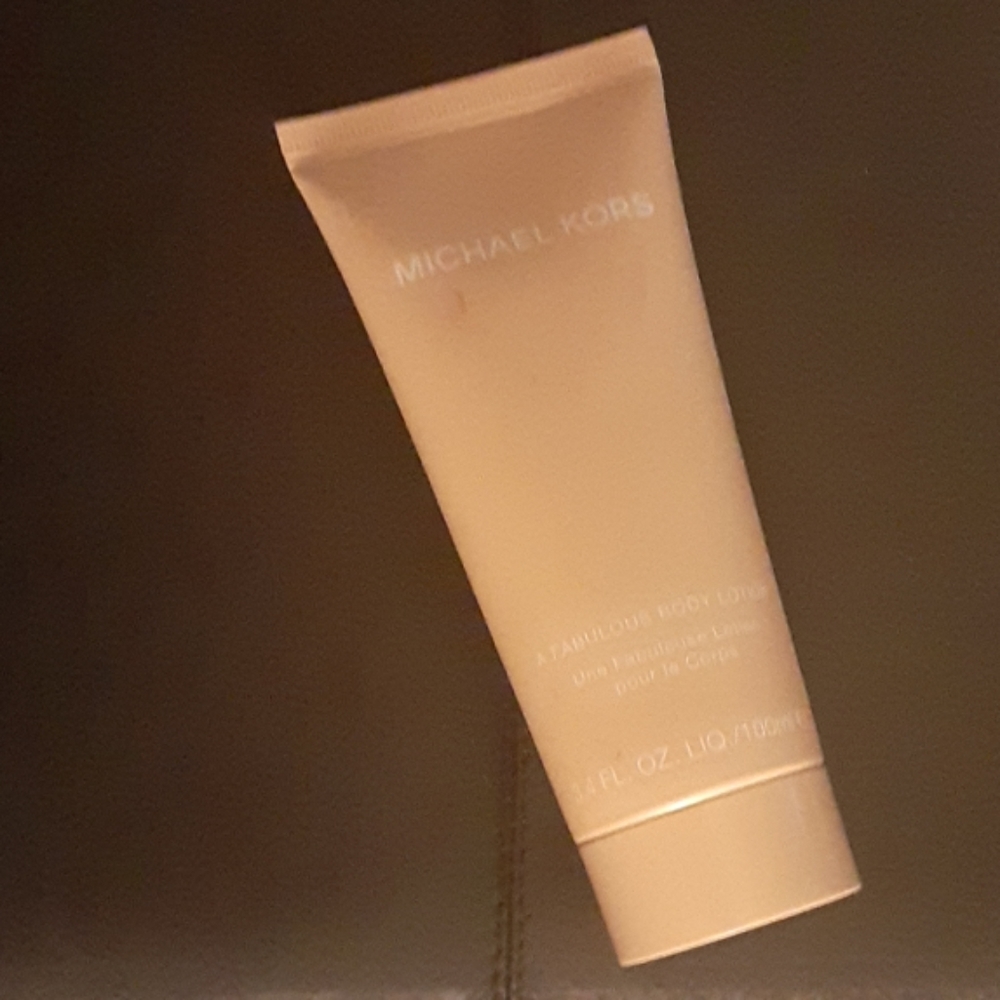 Michael Kors A Fabulous Body Lotion